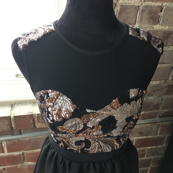 Black sequin dress - Picture 3 of 5